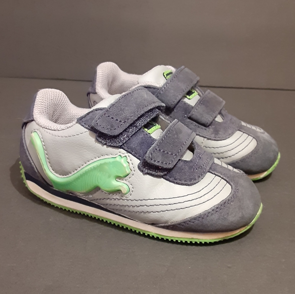 PUMA SPEEDER Luminescent Light Up Shoes Cadet Blue/Lime Green  Boys Size 8.
